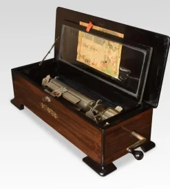 Outlet Pamono Swiss Rosewood and Brass Musical Box