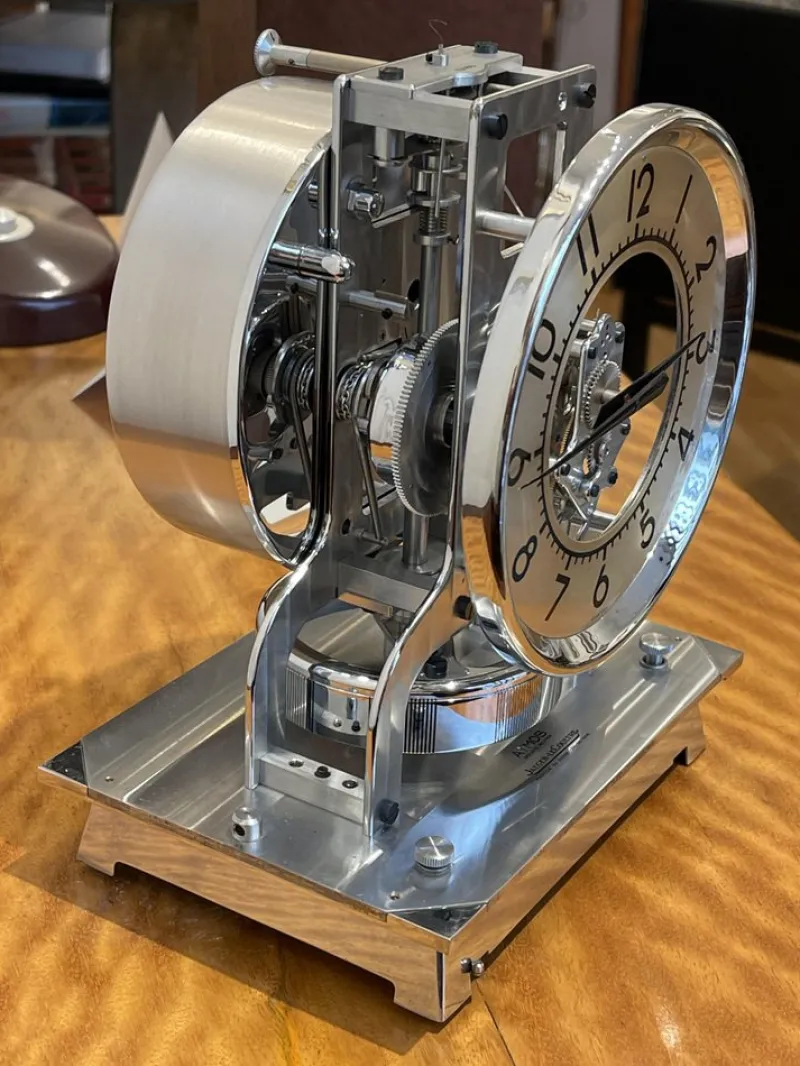 Pamono Table Clock by Jaeger-Lecoultre for Atmos, Switzerland, 1940s> Clocks