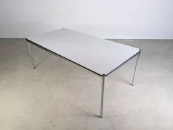 Hot Pamono Table in Resin White from USM Haller