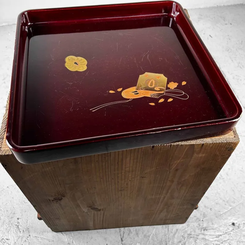 Clearance Pamono Taishō Era Wooden Lacquerware Maki-E Tray, Japan, 1920s