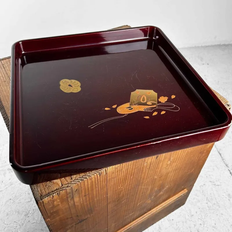 Clearance Pamono Taishō Era Wooden Lacquerware Maki-E Tray, Japan, 1920s