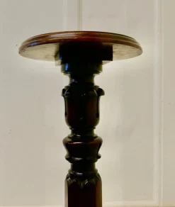 Pamono Tall 19th Century Carved Mahogany Pedestal, 1880s><noscript><img width=