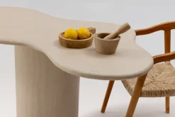 Pamono Teā Mortex Table from PLATŌ