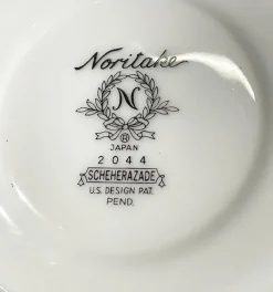 Pamono Tea Set in Scheherazade Pattern attributed to Noritake, Japan, 1960s, Set of 23><noscript><img width=