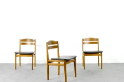 Pamono Teak and Leatherette Dining Chairs, 1960s, Set of 4><noscript><img width=