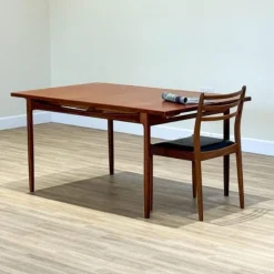 Pamono Teak Extending Dining Table by Kofod Larsen for G-Plan, 1960s> Dining Tables & Sets