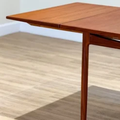 Pamono Teak Extending Dining Table by Kofod Larsen for G-Plan, 1960s><noscript><img width=