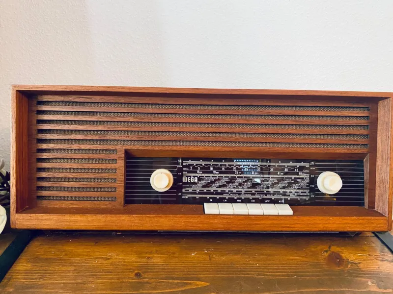 Pamono Teak Type 119 Tube Radio from Wega, 1960s> Electronics
