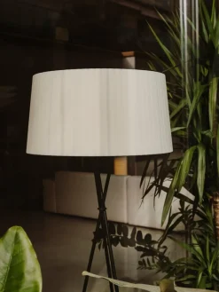 Discount Pamono Terracotta Tripode G5 Floor Lamp by Santa & Cole