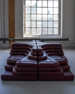 Pamono Terrazza Landscapes in Burgundy Leather by Ubald Klug for de Sede, 1970s, Set of 4><noscript><img width=