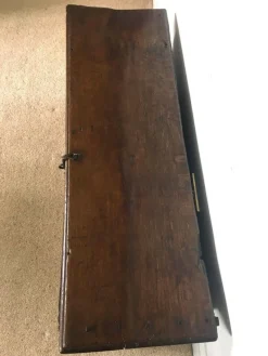 Clearance Pamono 18th Century Antique Carved Oak Coffer