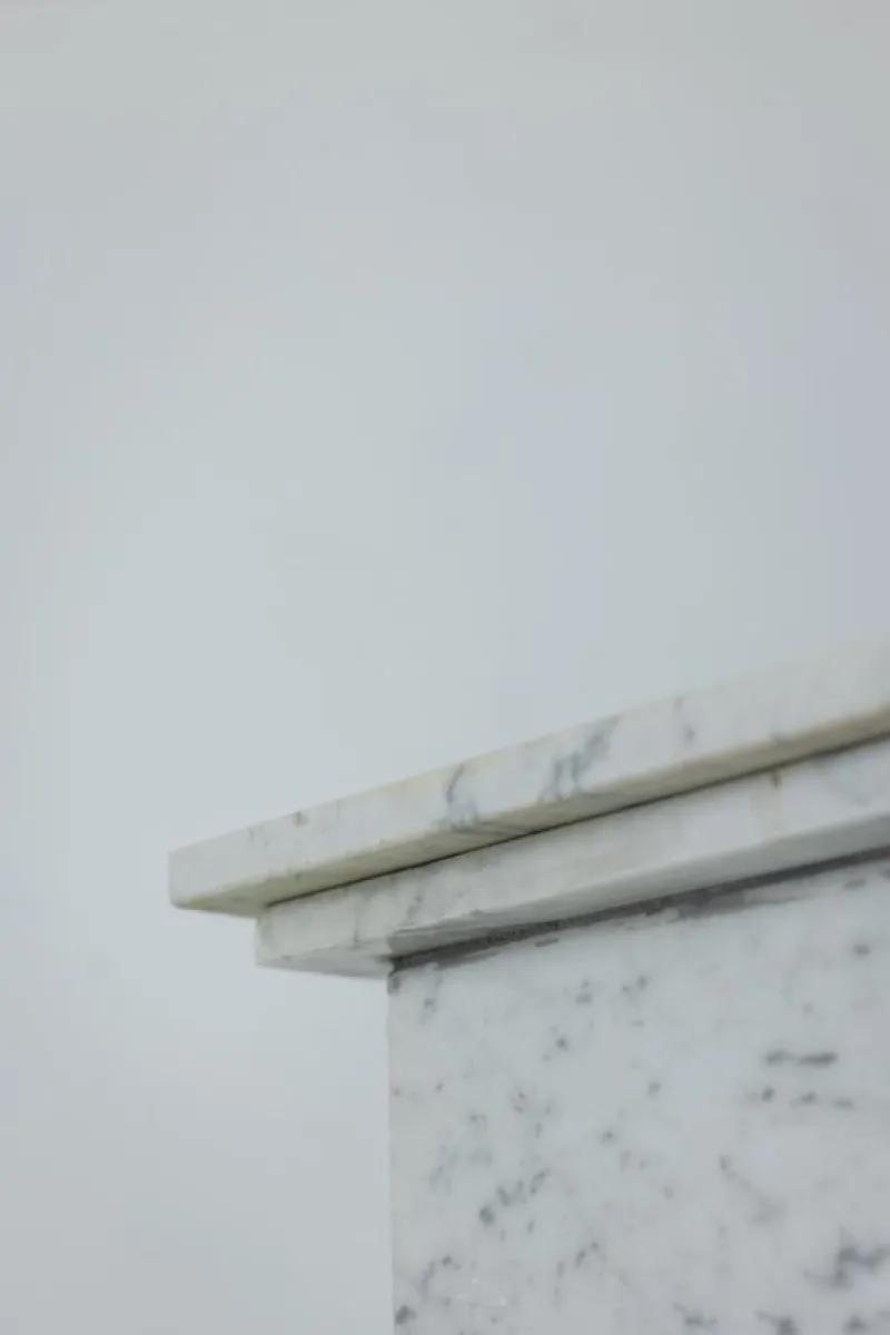 Pamono 20th Century Art Deco Columns in White Marble, Set of 2> Pedestals And Columns