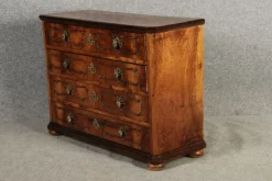 Pamono 18th Century Baroque Chest of Drawers in Walnut, 1750s><noscript><img width=