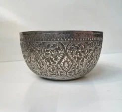 Hot Pamono 19th Century Buddhist Singing Bowl in Repousse Silver, Set of 2
