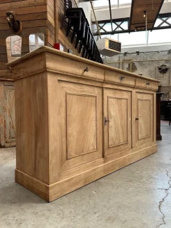 Sale Pamono 19th Century Elm Sideboard