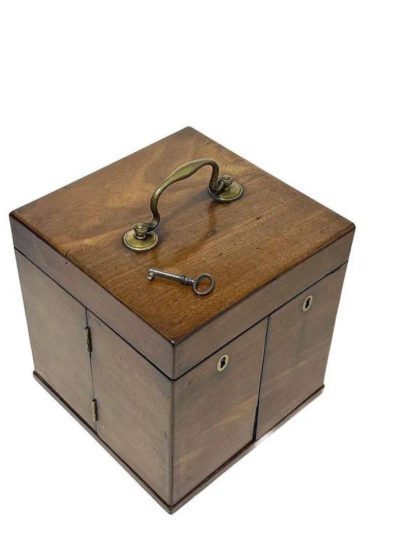 Pamono 19th Century English Medicine Chest by Clay & Abraham, Liverpool> Dressers, Commodes & Chests
