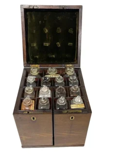 Pamono 19th Century English Medicine Chest by Clay & Abraham, Liverpool><noscript><img width=