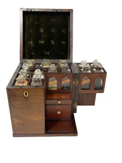 Pamono 19th Century English Medicine Chest by Clay & Abraham, Liverpool><noscript><img width=