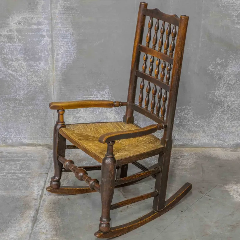 Pamono 18th Century English Spindle Back Rocker