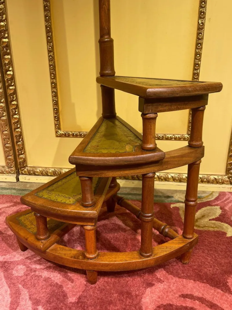 Pamono 20th Century English Victorian Leather Library Steps or Stepladder> Architectural Elements
