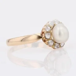 Pamono 19th Century Fine Pearl Diamonds 18 Karat Yellow Gold Daisy Ring><noscript><img width=