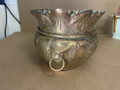 Outlet Pamono 19th Century French Brass Lion Head Jardinière