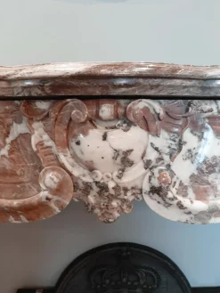 Outlet Pamono 19th Century French Pink Marble Mantelpiece