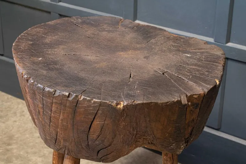 Sale Pamono 19th Century French Provincial Rustic Elm Chopping Block Table