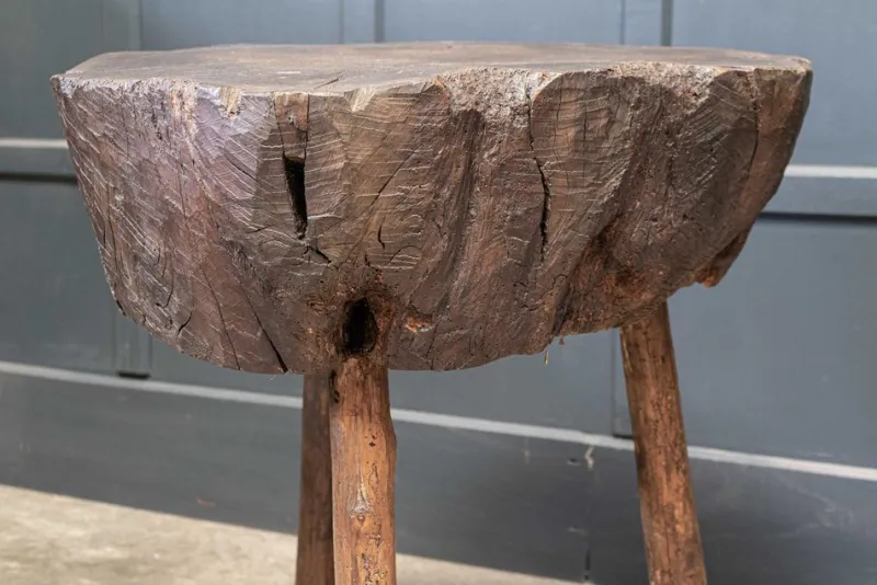 Sale Pamono 19th Century French Provincial Rustic Elm Chopping Block Table