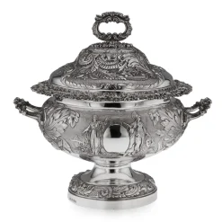 Pamono 19th Century Georgian Silver Magnificent Soup Tureen, Birmingham, 1827> Serving Dishes