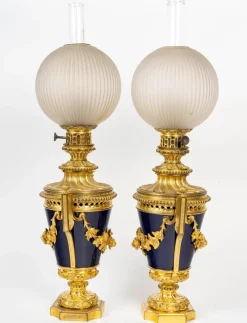 Sale Pamono 19th Century Gilt Bronze and Blue Sèvres Porcelain Oil Lamps, Set of 2