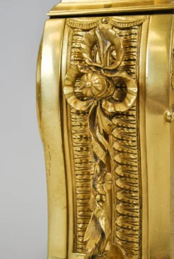 Best Pamono 19th Century Gilt Bronze Clock