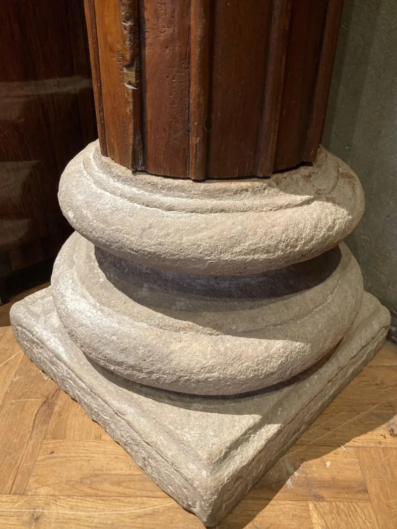 Pamono 19th Century Italian Architectural Corinthian Wood Columns on Sandstone Plinths, Set of 2> Pedestals And Columns