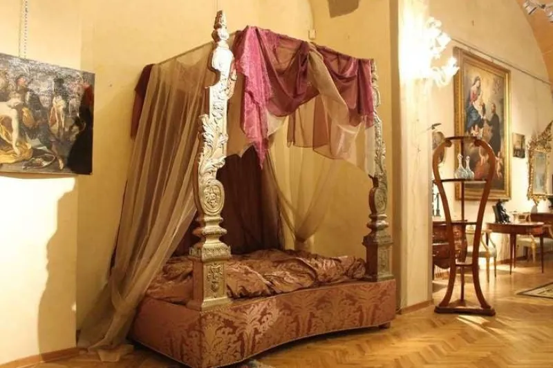 Online Pamono 19th Century Italian Canopy Bed with Silver Friezes and Upholstered Purple Silk