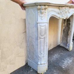 Pamono 19th Century Louis XV White Marble Fireplace> Fireplaces And Mantels