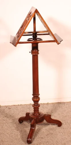 Sale Pamono 19th Century Mahogany Lectern