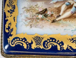 Outlet Pamono 19th Century Napoleon III Porcelain Box with Gilt Brass Mounting from Sèvres