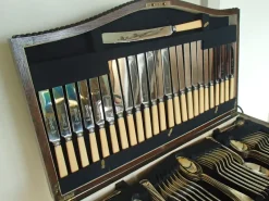 Best Pamono 19th Century Oak Table and Cutlery Set from Harrison Fisher & Company