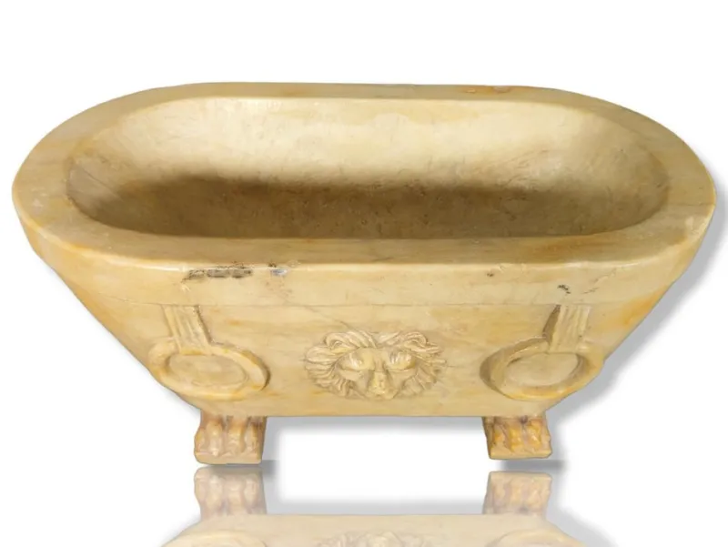 Pamono 18th Century Roman Marble Lion Bath> Garden Accessories