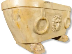 Pamono 18th Century Roman Marble Lion Bath><noscript><img width=