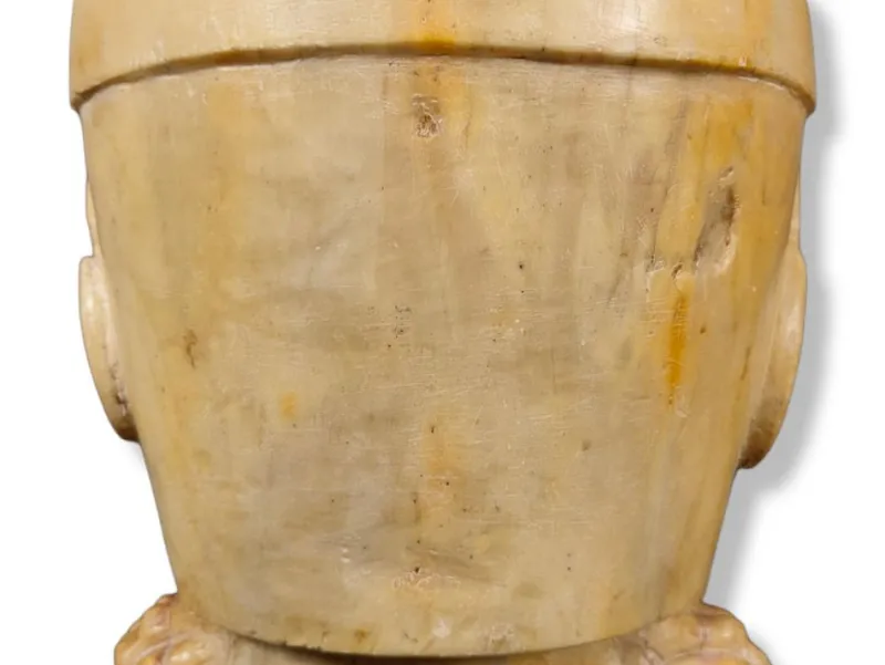Pamono 18th Century Roman Marble Lion Bath> Garden Accessories