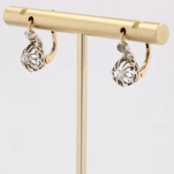 Pamono 20th Century Rose Cut Diamonds 18 Karat Yellow Gold Lever Back Earrings, 1890s, Set of 2