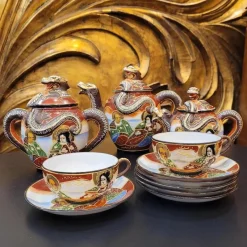 Outlet Pamono 19th Century Tu y yo Satsuma Porcelain Sest with Dragon and Wise Men Motif, Japan, Set of 7