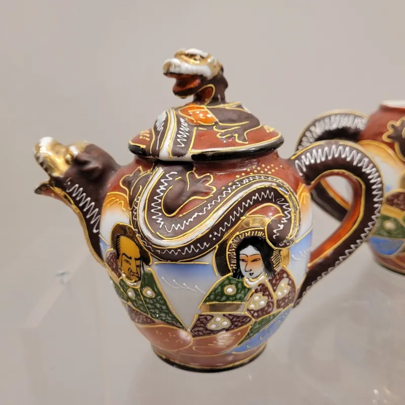 Outlet Pamono 19th Century Tu y yo Satsuma Porcelain Sest with Dragon and Wise Men Motif, Japan, Set of 7