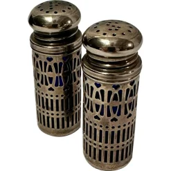 Outlet Pamono 19th Century Victorian Silver Set of Salt and Pepper Shakers, England, 1850s, Set of 2