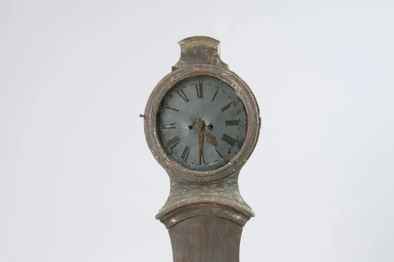 Pamono 18th-Century Swedish Mora Clock> Clocks