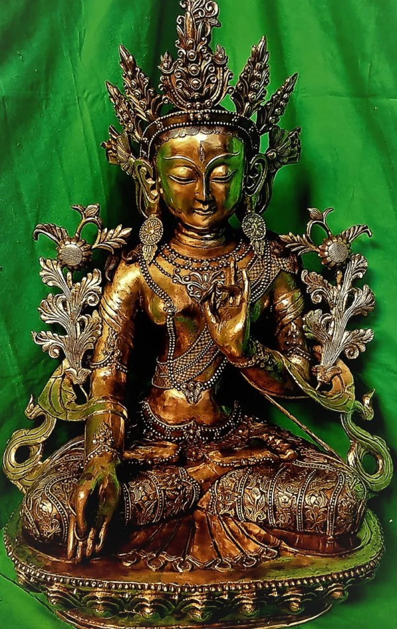 Discount Pamono Tibetan Buddha Sculpture, 18th-Century, Bronze