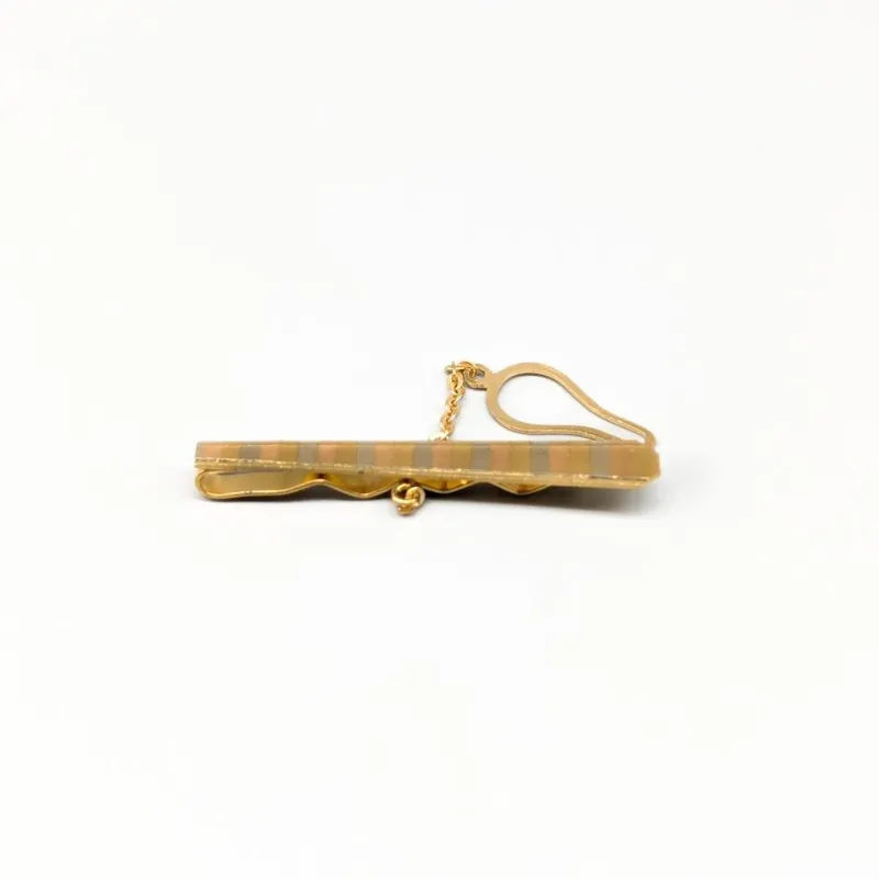 Pamono Tie Pin in Tricolor Gold> Brooches