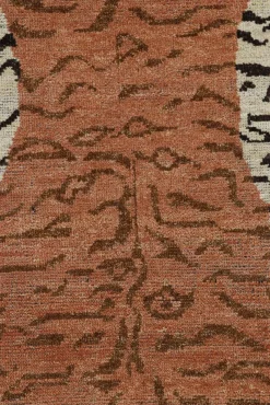 Pamono Tiger-Skin Rug in Beige from R&K Principal Jahanshah Nazmiyal><noscript><img width=