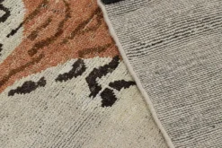 Pamono Tiger-Skin Rug in Beige from R&K Principal Jahanshah Nazmiyal><noscript><img width=